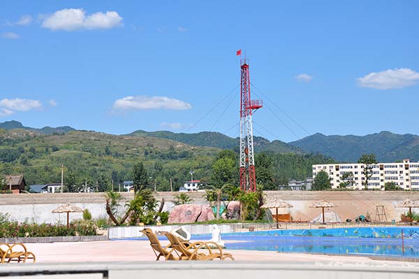 四川温泉钻井分析为什么冬天要泡温泉